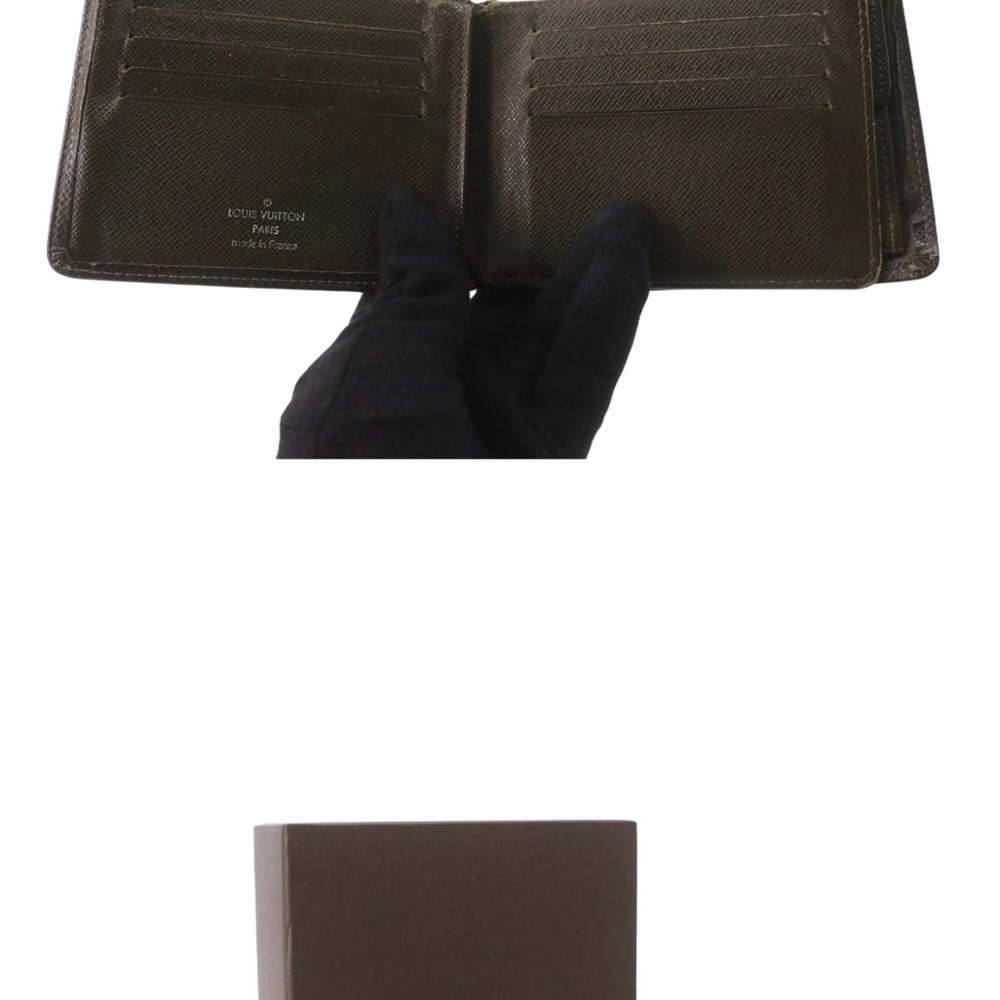 Authentic Men’s Louis Vuitton Taiga Brown Bi-Fold Wallet - Picture 10 of 12